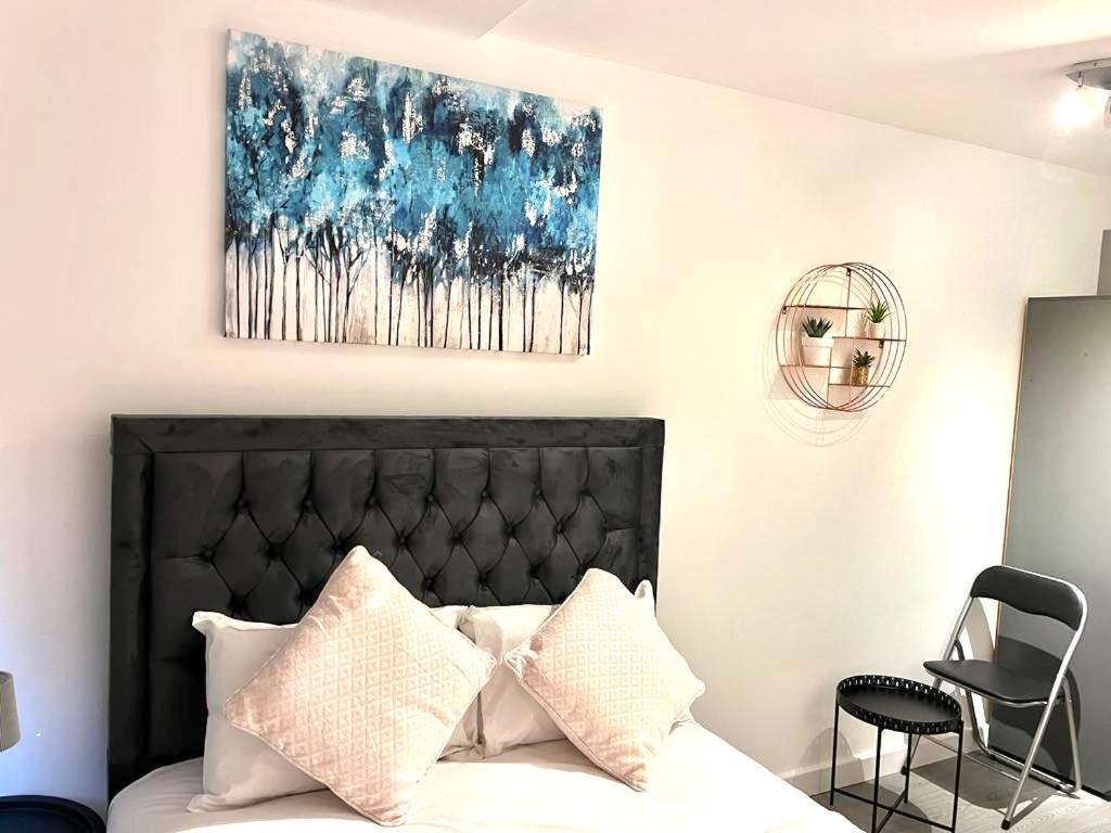 Harrow on the Hill Harrow Suites By Gh Stays מראה חיצוני תמונה