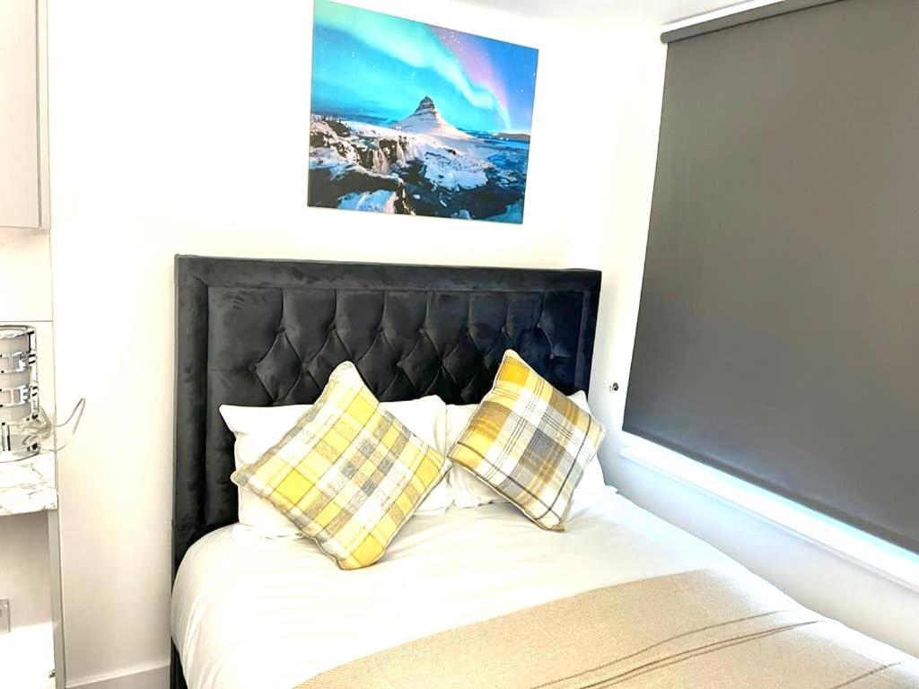 Harrow on the Hill Harrow Suites By Gh Stays מראה חיצוני תמונה
